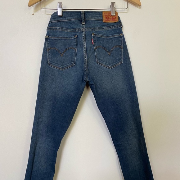 Levi’s 711 skinny 26 waist - Picture 2 of 3